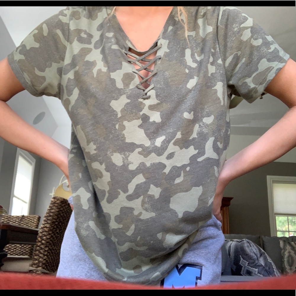 Tee